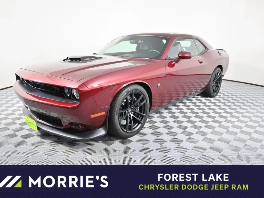 2022 Dodge Challenger R/T Scat Pack photo 1
