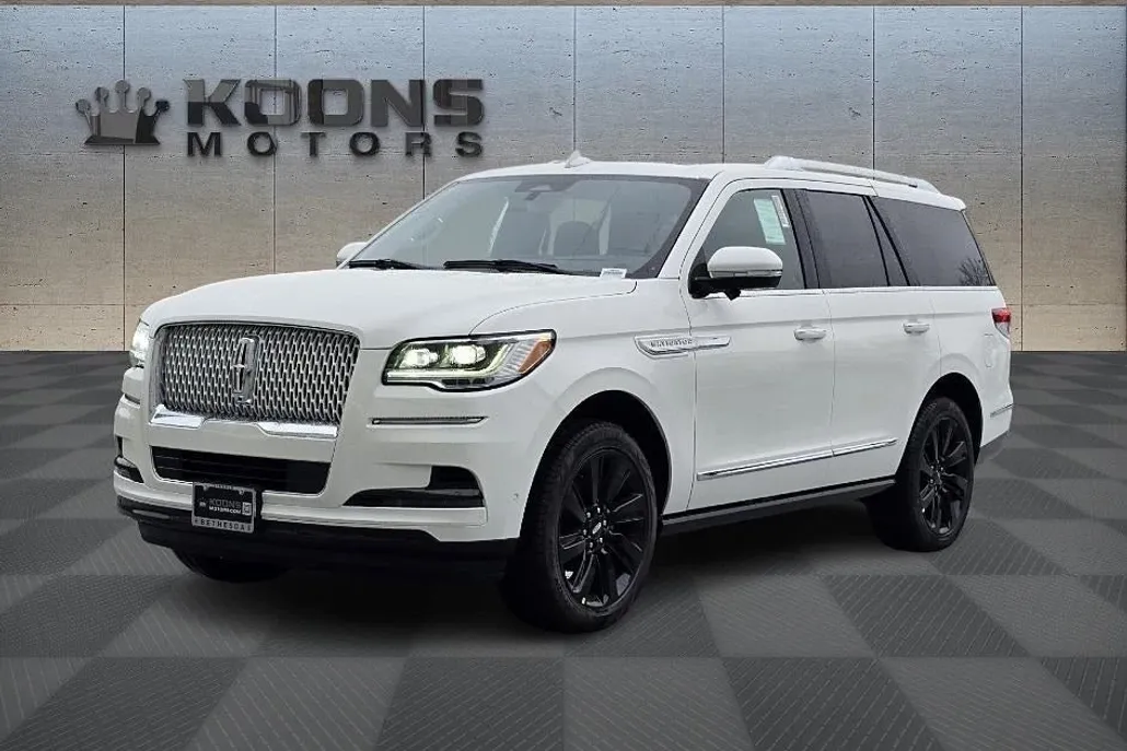 2024 Lincoln Navigator Reserve photo 1