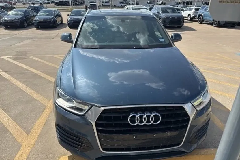 2018 Audi Q3 Premium photo 1