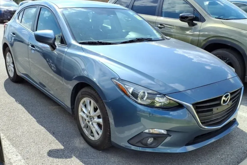 2015 Mazda Mazda3 Touring photo 1
