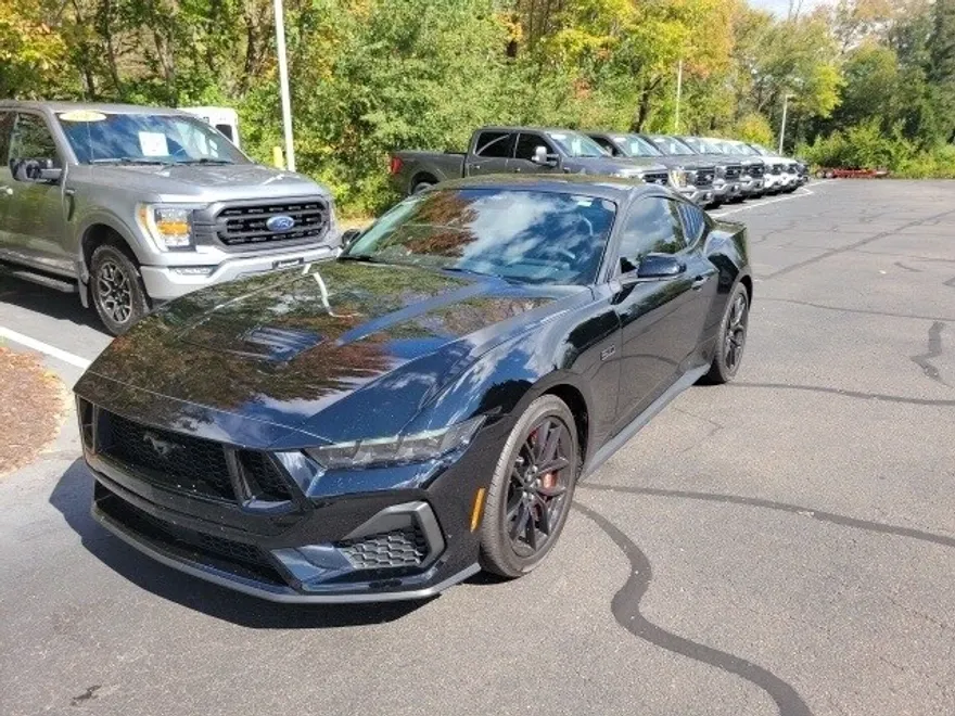 2024 Ford Mustang GT Premium photo 1