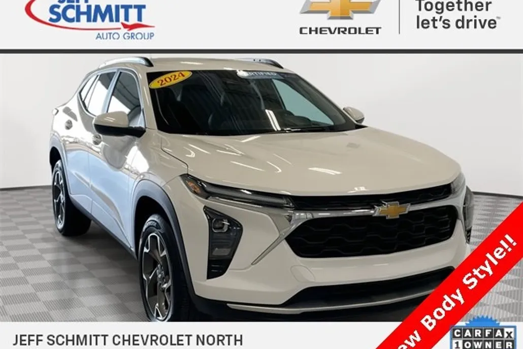 2024 Chevrolet Trax LT photo 1