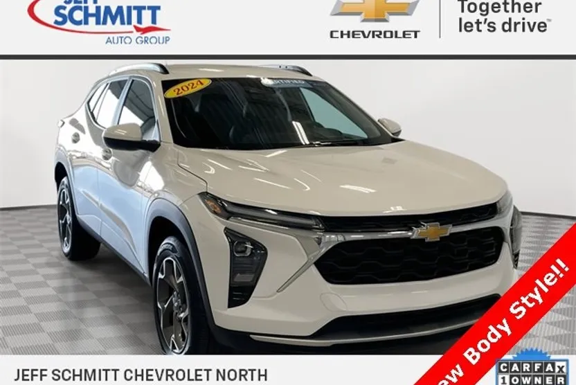 2024 Chevrolet Trax LT photo 1