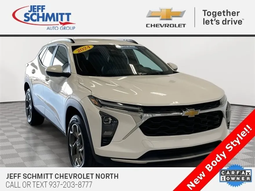 2024 Chevrolet Trax LT photo 1