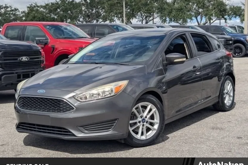 2015 Ford Focus SE photo 1