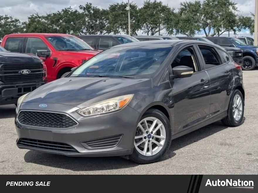 2015 Ford Focus SE photo 1