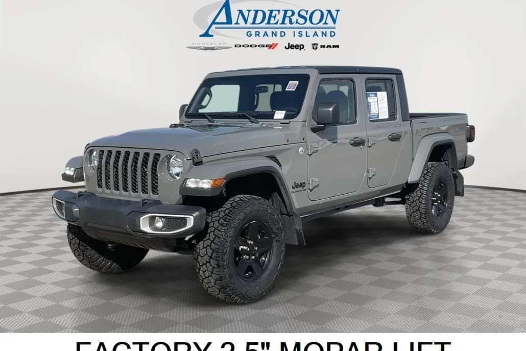 2021 Jeep Gladiator Sport S photo 1