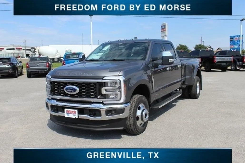 2026 Ford F-350 photo 1