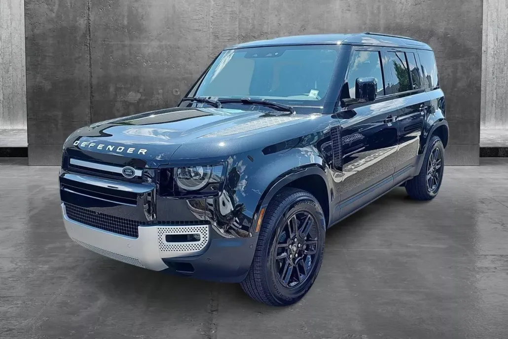 2025 Land Rover Defender 110 S photo 1