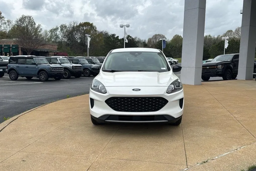 2020 Ford Escape SE Sport Hybrid photo 1