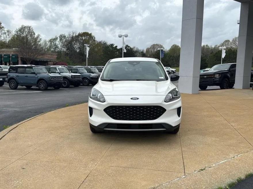 2020 Ford Escape SE Sport Hybrid photo 1