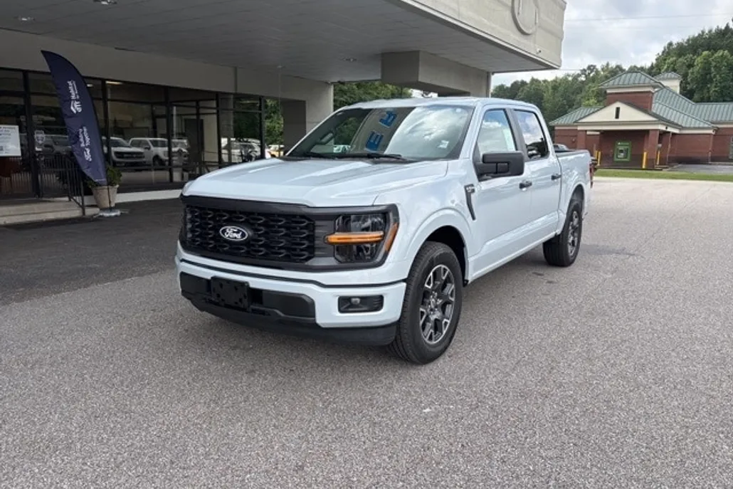 2025 Ford F-150 STX photo 1