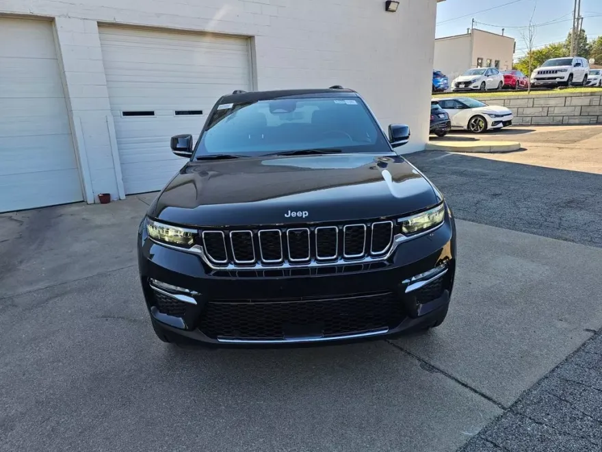 2025 Jeep Grand Cherokee Limited photo 1