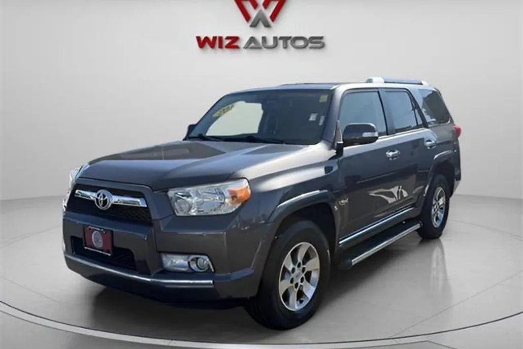 2013 Toyota 4Runner SR5 photo 1