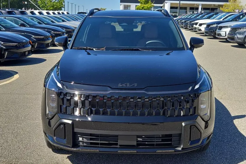 2026 Kia Sportage X-Line photo 1