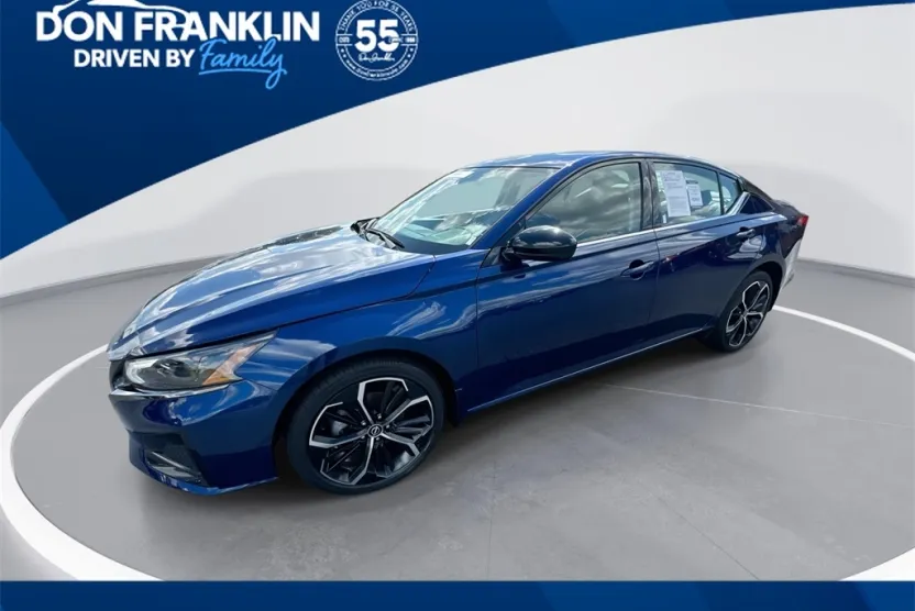 2024 Nissan Altima 2.5 SR photo 1