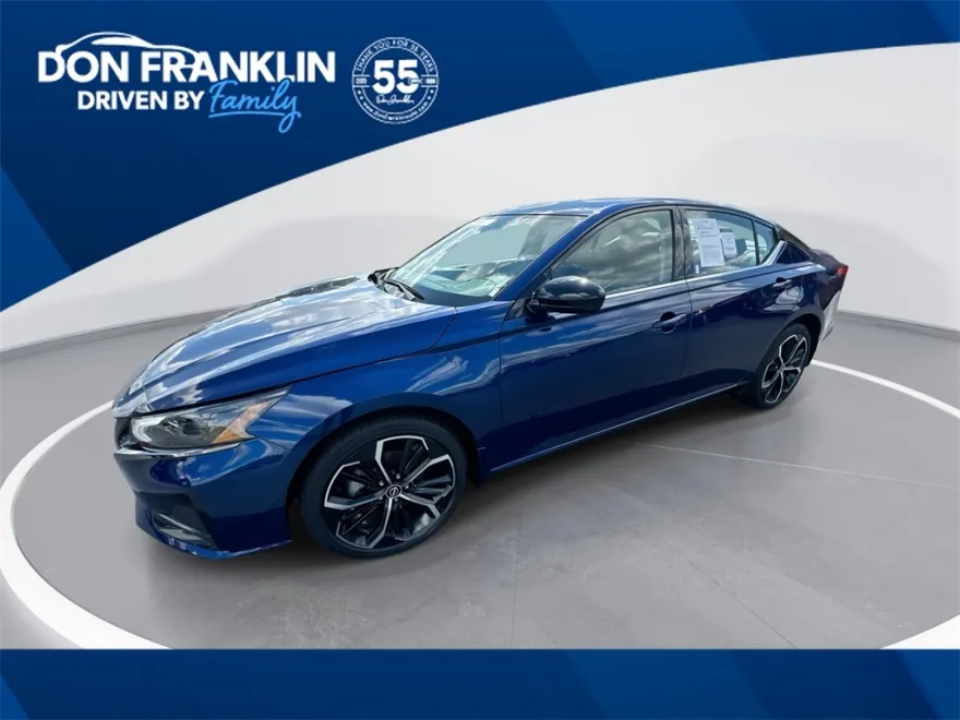 2024 Nissan Altima 2.5 SR photo 1