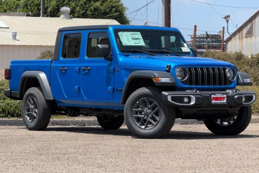 2025 Jeep Gladiator Sport S photo 1