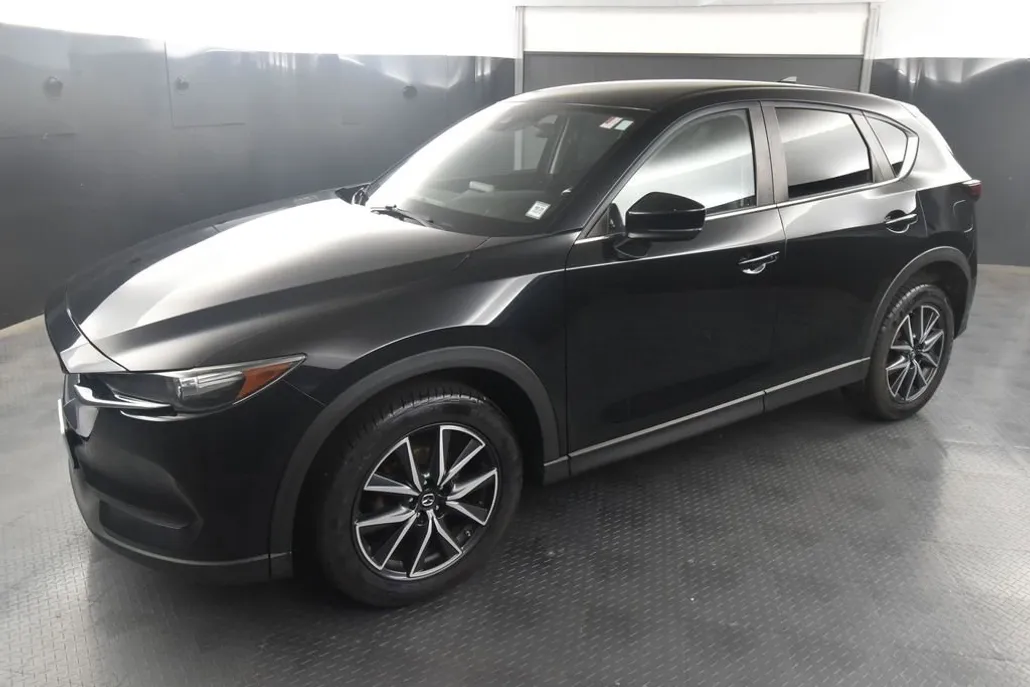2018 Mazda CX-5 Touring photo 1