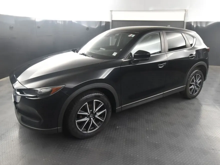 2018 Mazda CX-5 Touring photo 1