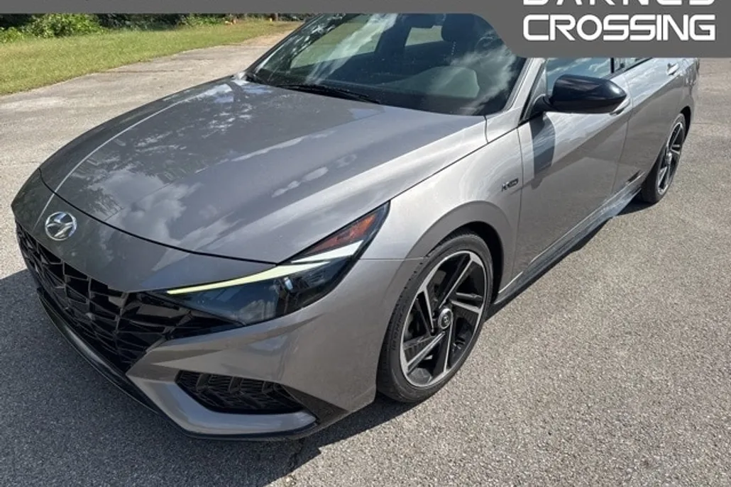 2022 Hyundai Elantra N Line photo 1