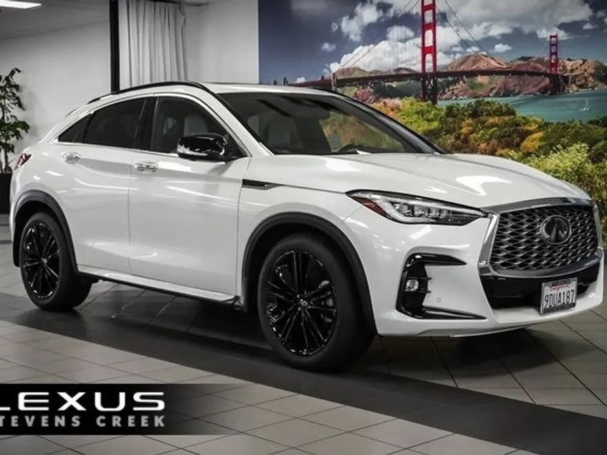 2023 Infiniti QX55 Essential photo 1