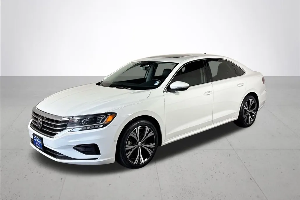 2020 Volkswagen Passat 2.0T SEL photo 1