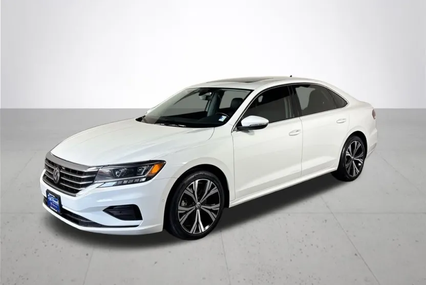 2020 Volkswagen Passat 2.0T SEL photo 1