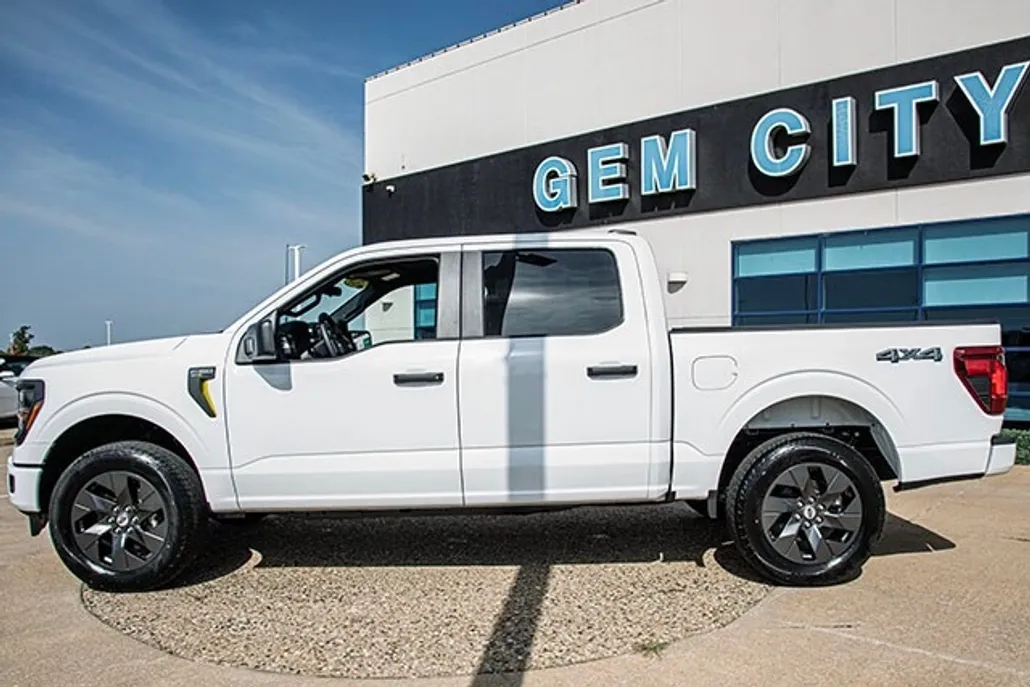 2025 Ford F-150 STX photo 1