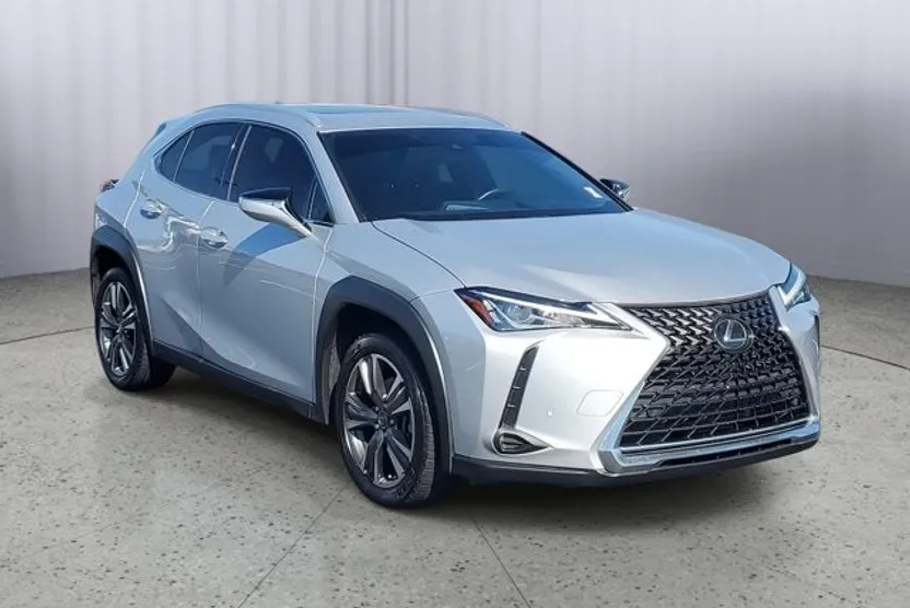 2020 Lexus UX 200 photo 1