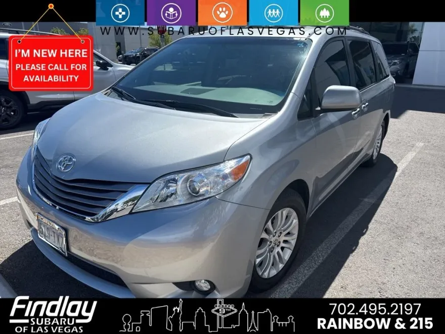 2015 Toyota Sienna L photo 1