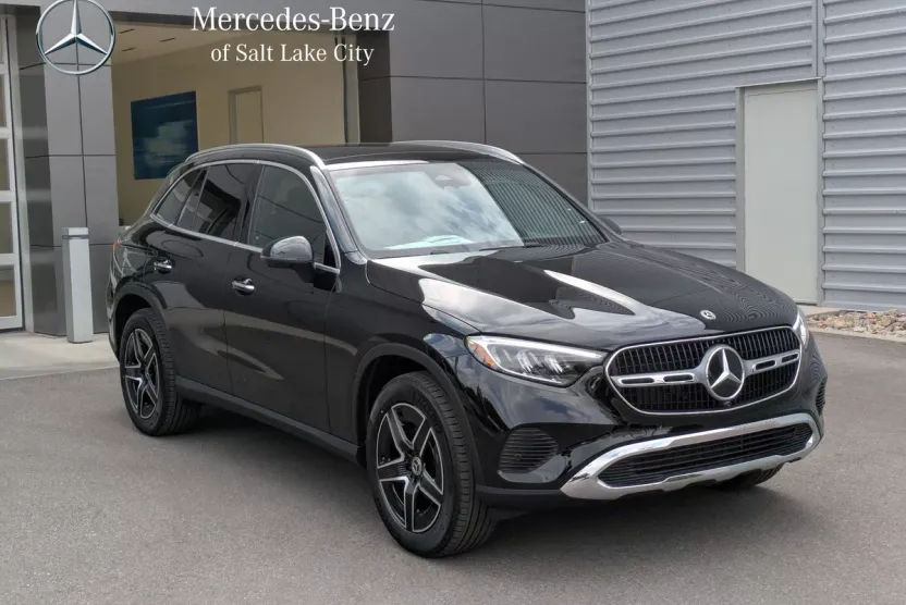 2026 Mercedes Benz GLC 300 4MATIC photo 1
