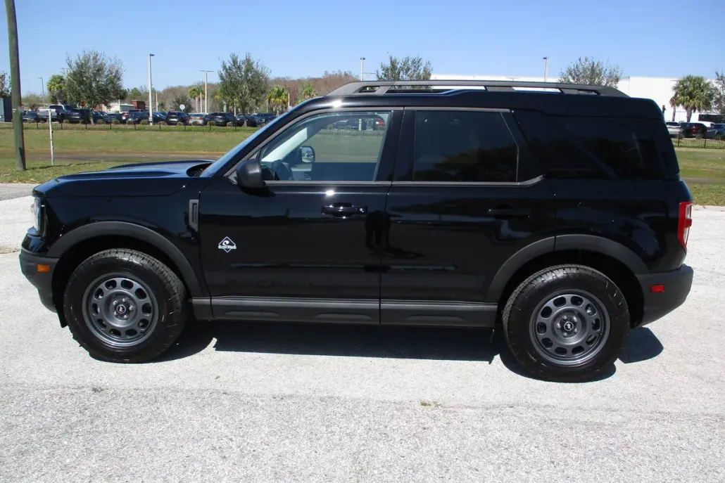 2024 Ford Bronco Sport Outer Banks photo 1