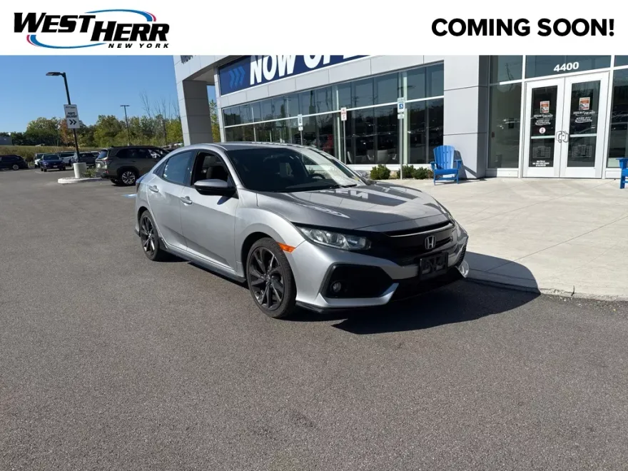 2018 Honda Civic Sport photo 1