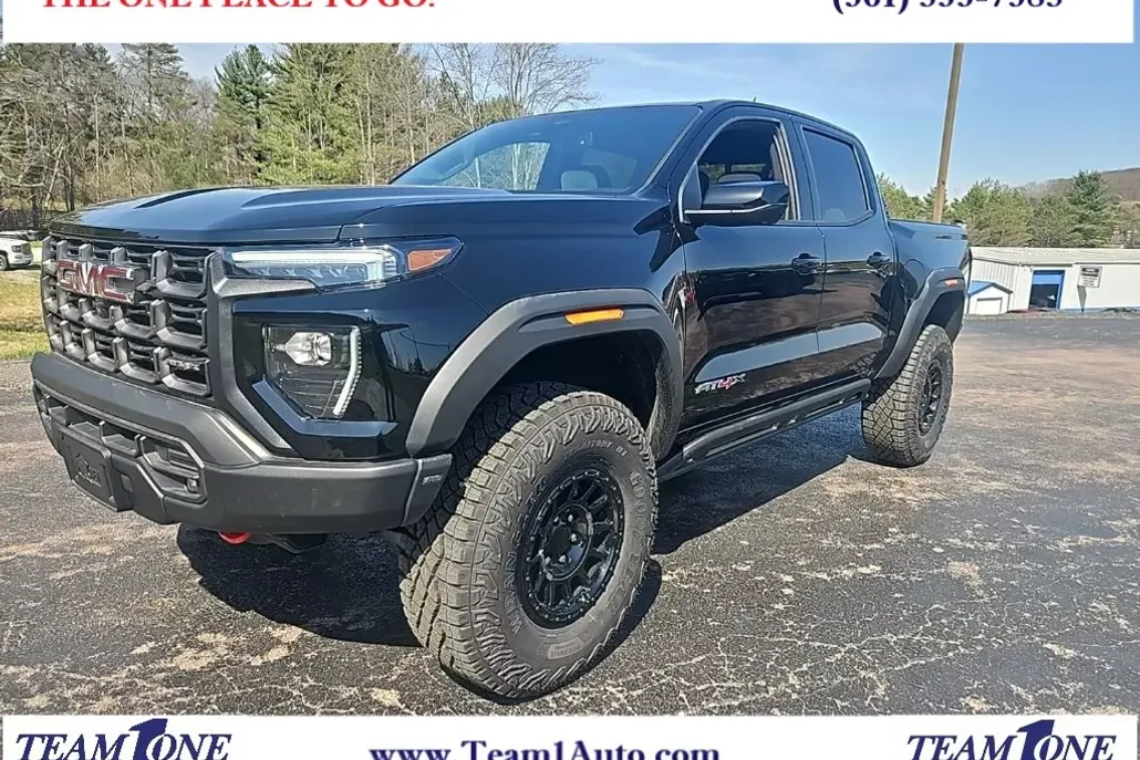 2025 Gmc Canyon AT4 photo 1