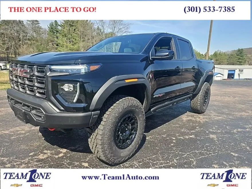 2025 Gmc Canyon AT4 photo 1