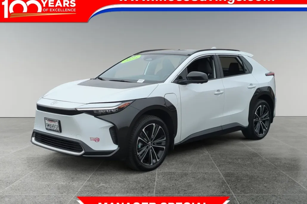 2024 Toyota bZ4X Limited photo 1
