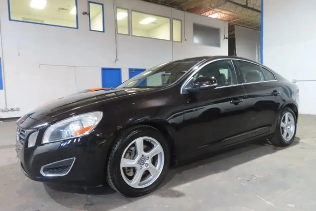 2013 Volvo S60 T5 photo 1