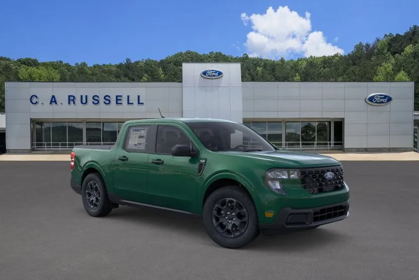 2025 Ford Maverick XLT photo 1