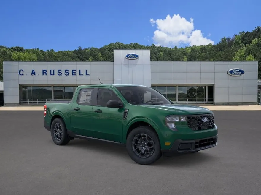 2025 Ford Maverick XLT photo 1