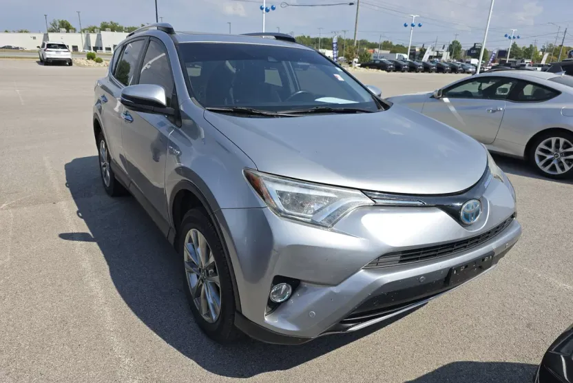 2017 Toyota RAV4 Hybrid Limited photo 1