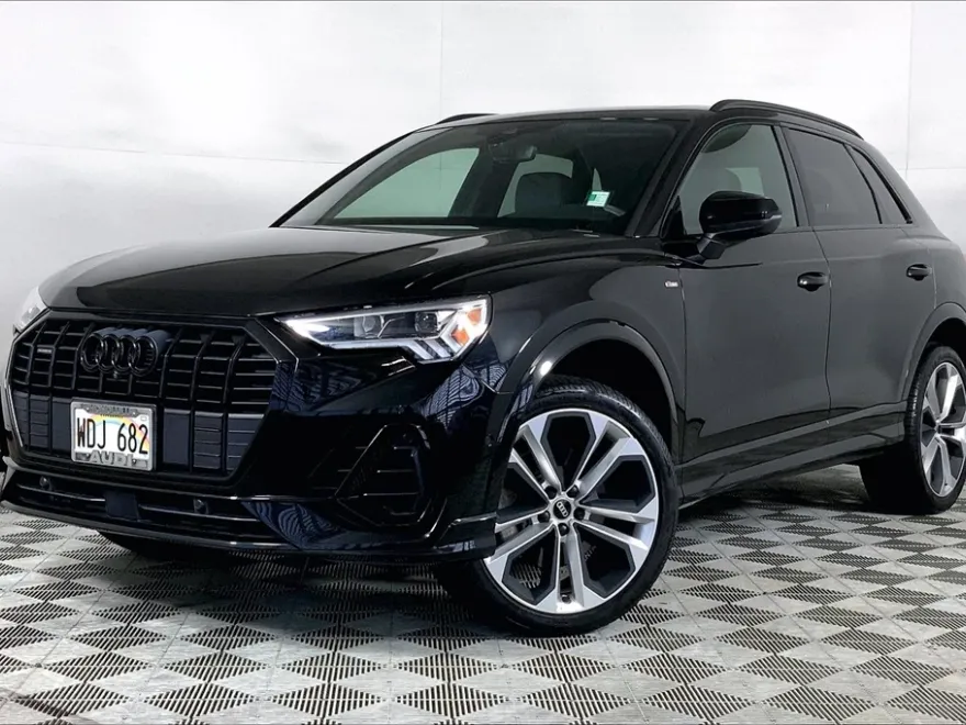 2021 Audi Q3 S line Premium Plus photo 1