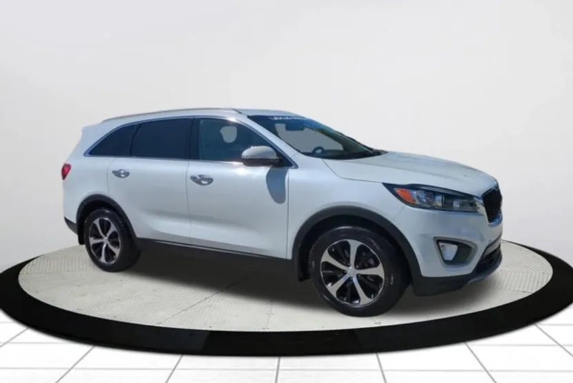 2018 Kia Sorento EX photo 1