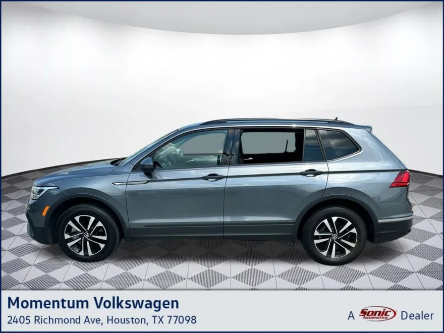 2023 Volkswagen Tiguan S photo 1