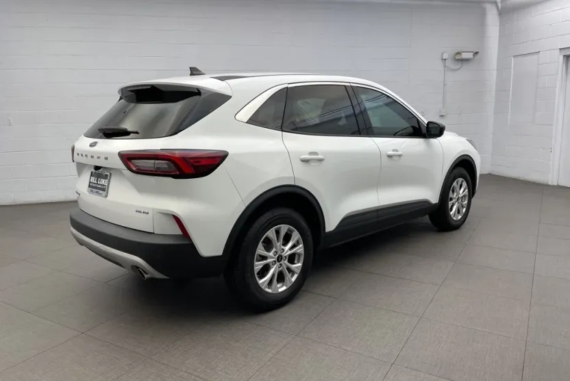 2023 Ford Escape Active photo 1
