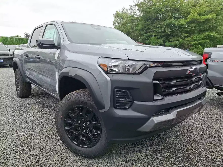 2026 Chevrolet Colorado Trail Boss photo 1