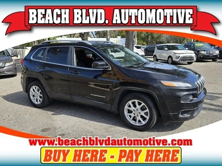 2017 Jeep Cherokee Latitude photo 1