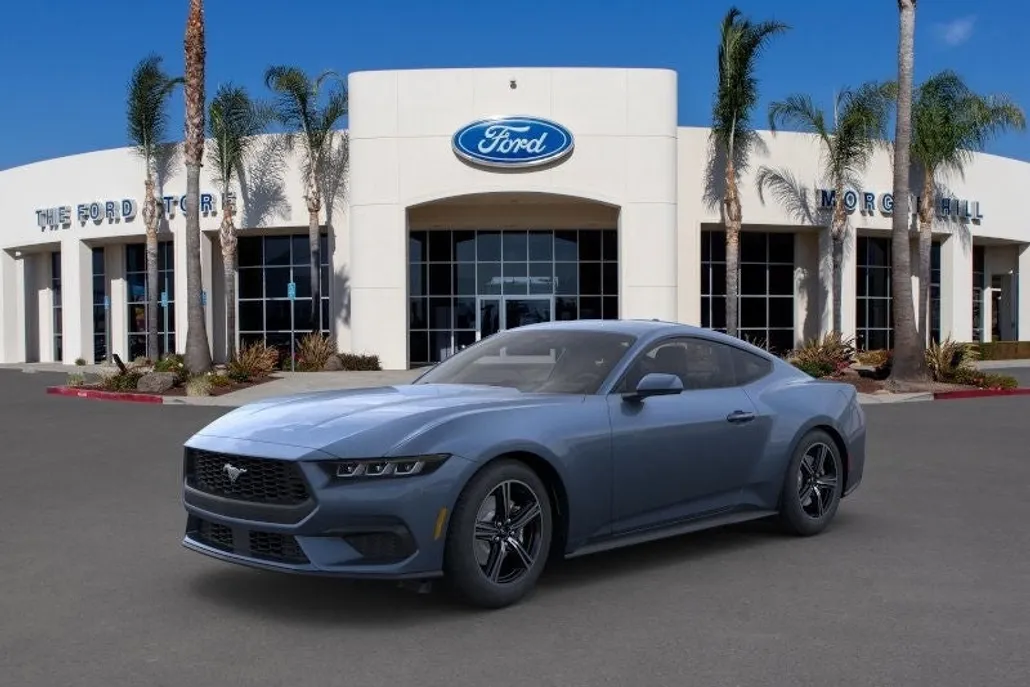 2025 Ford Mustang EcoBoost photo 1