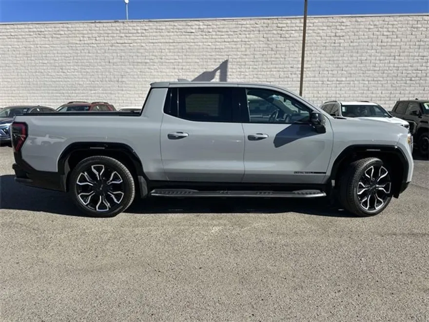 2024 Gmc Sierra EV Denali photo 1