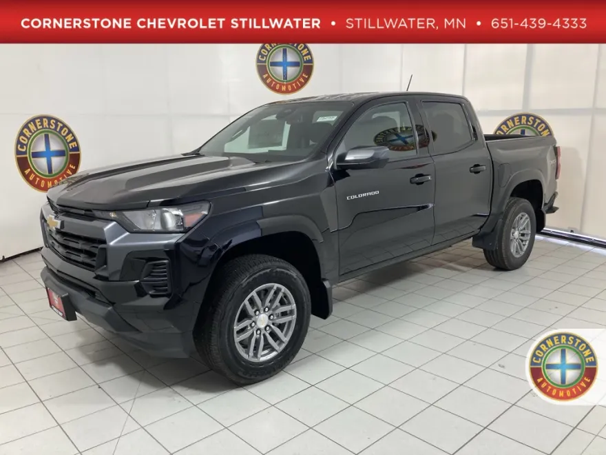 2026 Chevrolet Colorado LT photo 1